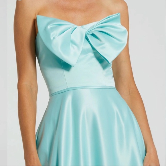NWOT MAC DUGGAL Aqua Blue Strapless A-Line Large Accent Bow Ballgown Sz 12 - Picture 2 of 7